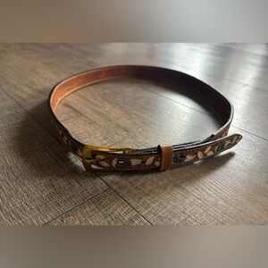 Tony Lama women’s size small/medium blue and white floral brown leather belt